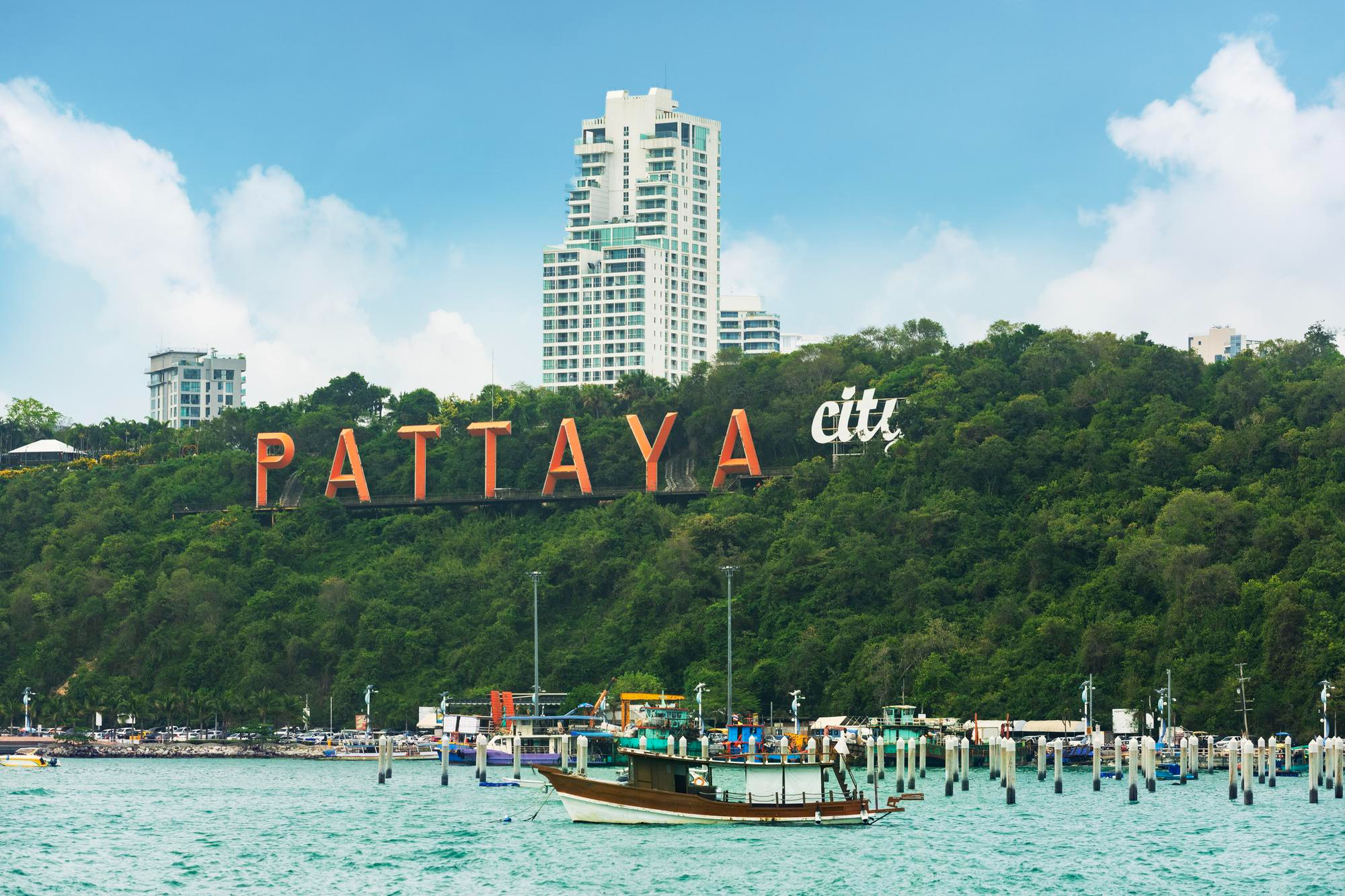 Pattaya - El patio de recreo junto a la playa